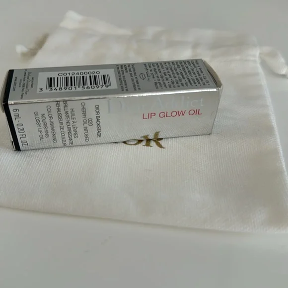 Dior Addict Lip Glow Oil and Dior Pouch - Picture 4 of 5